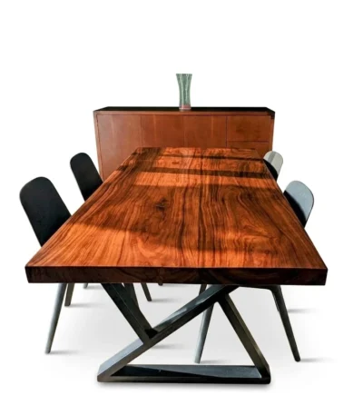 ترابيزة سفرة هيرنجبون مودرن - Rustic Herringbone Dining Table