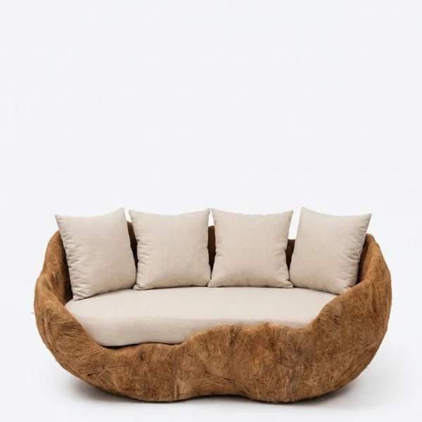 "The Metal Coconut" Sofa كنبة ذا ميتال كوكو نت – تصميم مستوحى من الطبيعة